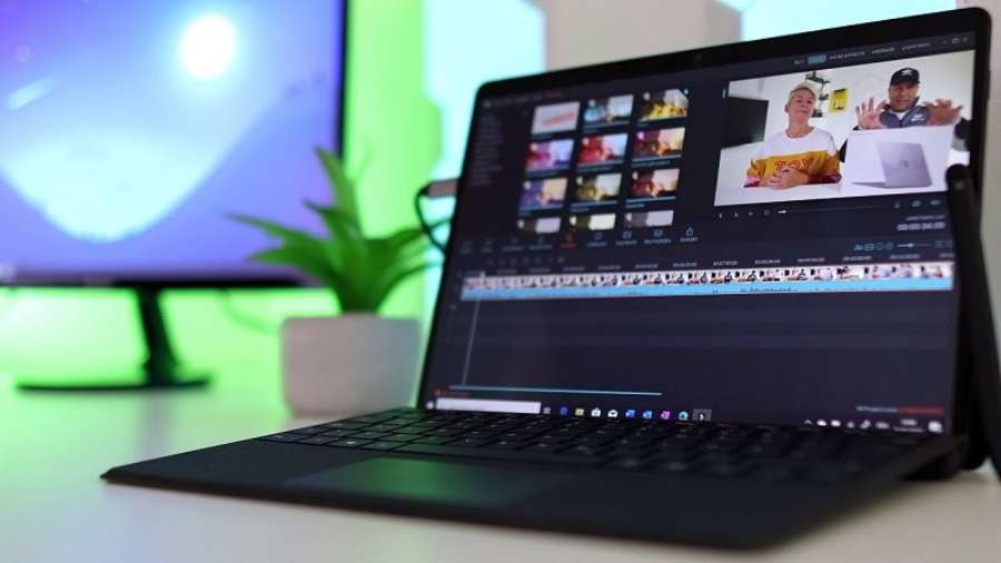 Tips for choosing a laptop for fast and effective video editing.