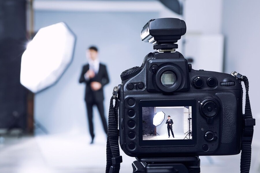 9 Flash Mistakes That Make Your Photos Unprofessional