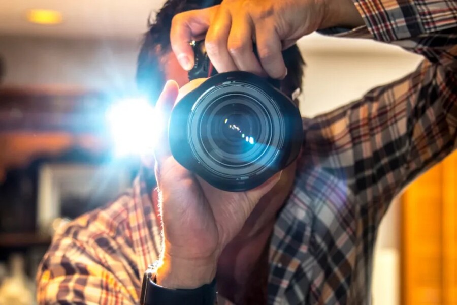 Create softer, deeper lighting with a reflective flash.