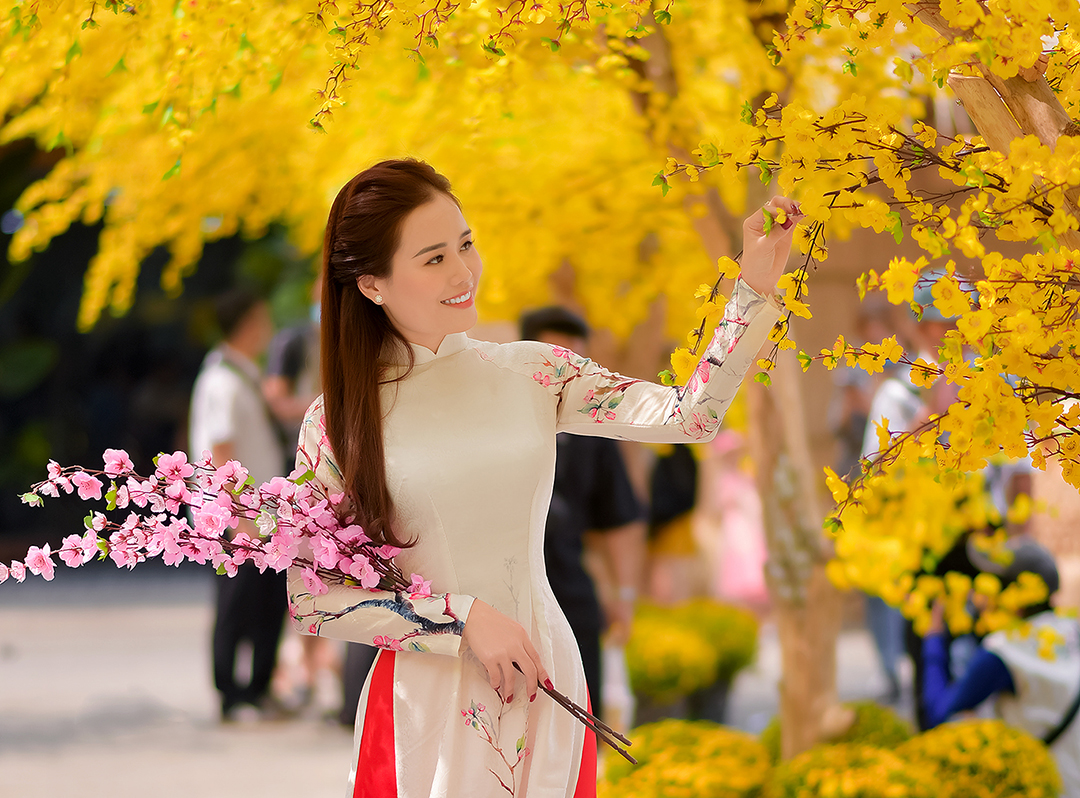 7 AI Prompts to Create Stunning Tet 2026 Ao Dai Photos in Just Minutes