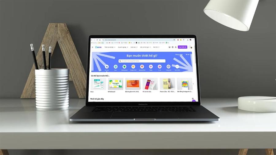 3-canva-for-macbook.jpg